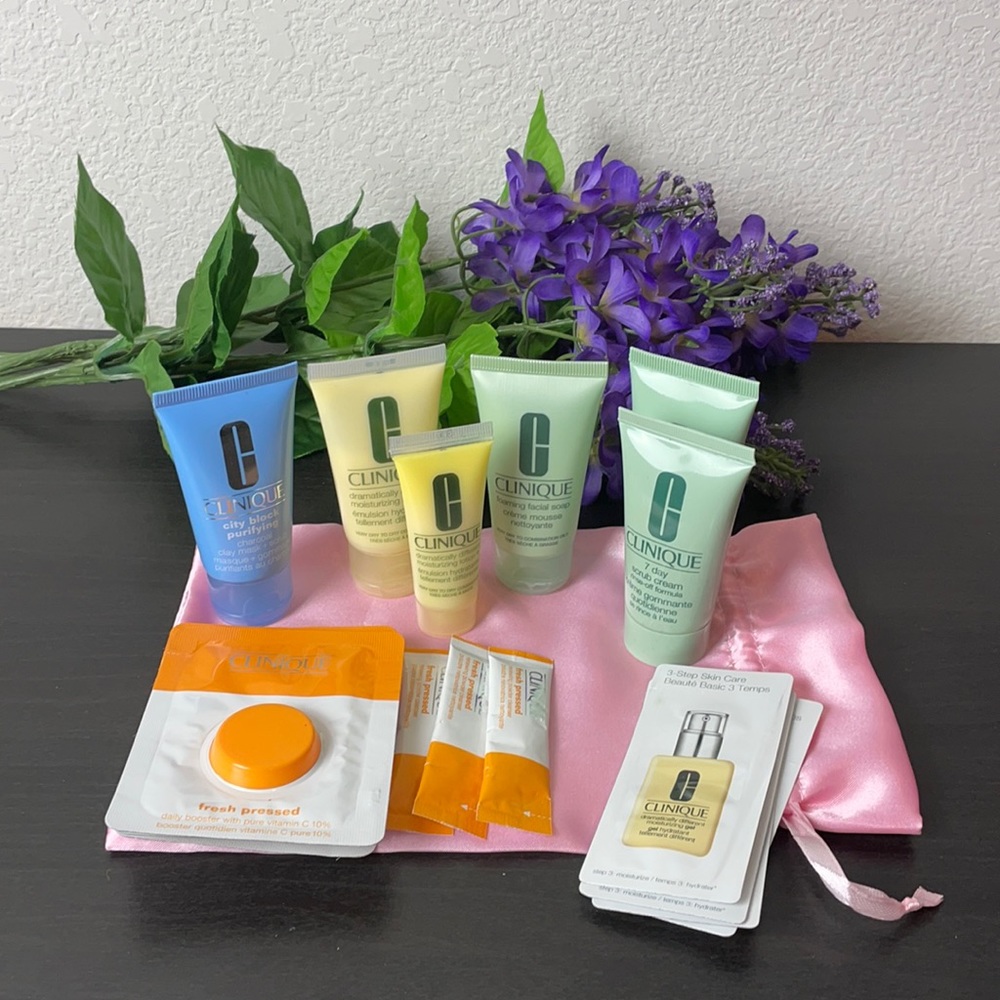 Clinique Skincare Bundle & Sampler